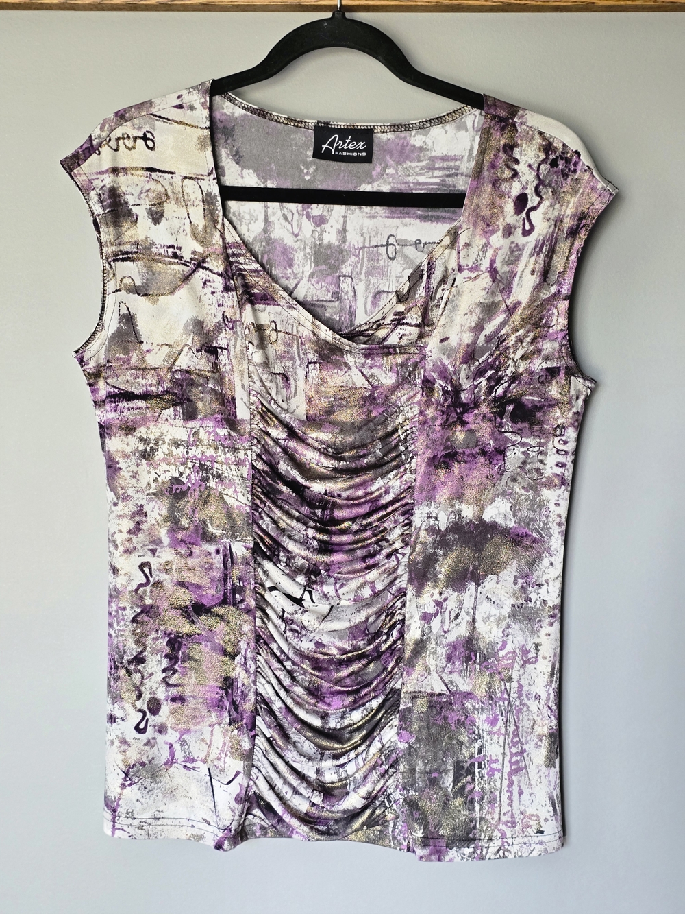 Made In Canada. Flattering Sleeveless Top. Metallic Gold Throughout